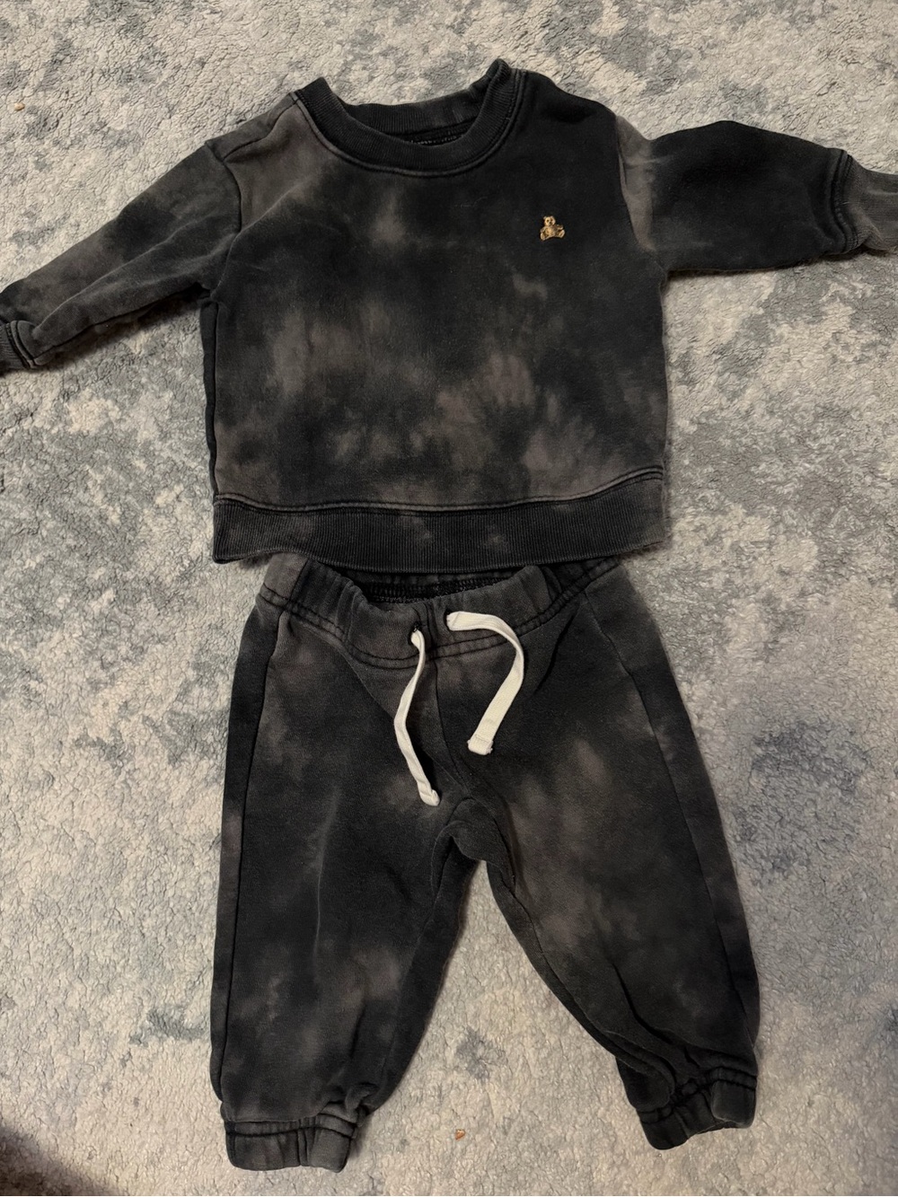 Gap baby sweatsuit outfit